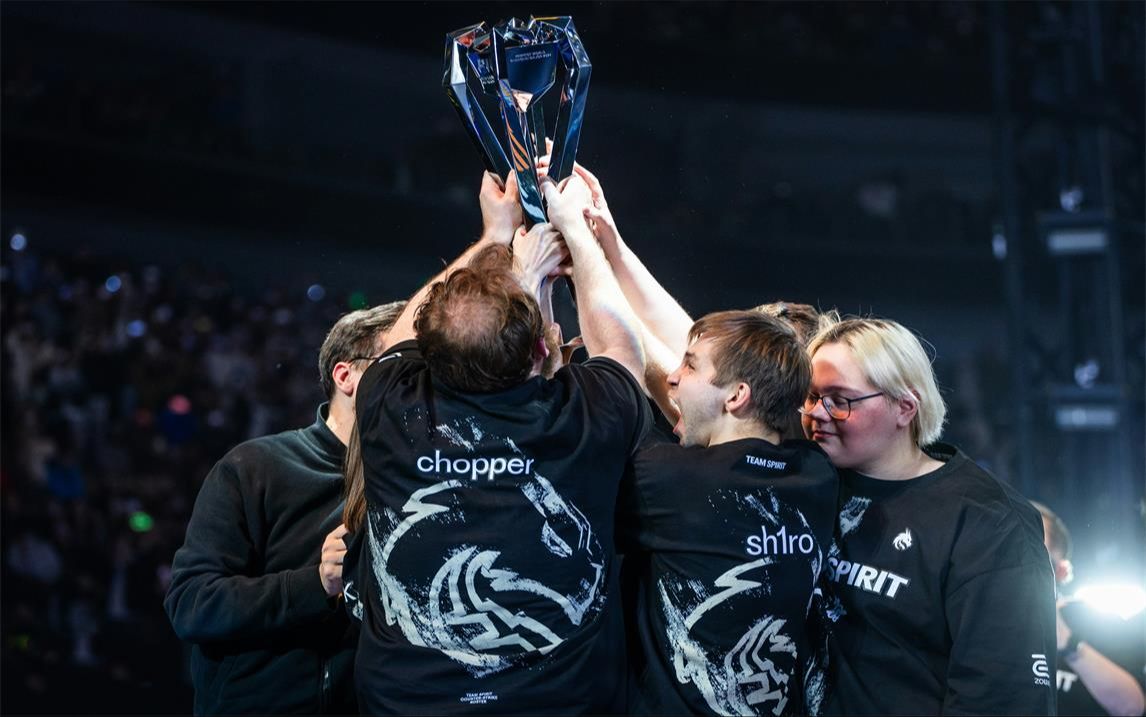 分博弈中折 分博弈中折