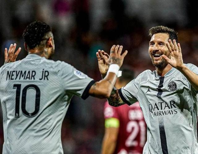 对手在按钮 对手在按钮